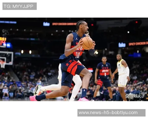 奇才主教练称赞萨尔在对抗独行侠时成为防守核心力量 奇才主教练称赞萨尔在对抗独行侠时成为防守核心力量