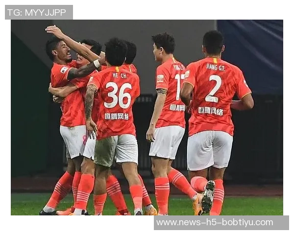 泰州队年轻门将戴曜城感受梦幻时刻全力判断对手射门方向 泰州队年轻门将戴曜城感受梦幻时刻全力判断对手射门方向